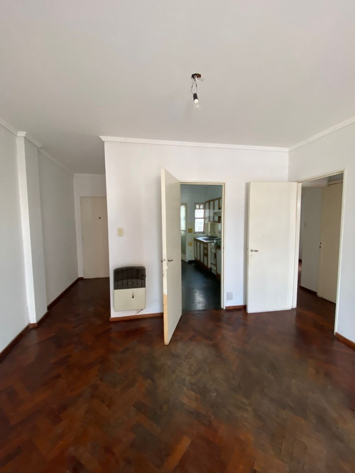 DEPARTAMENTO 2 DORMITORIOS CON COCHERA - RIOJA 953 0902