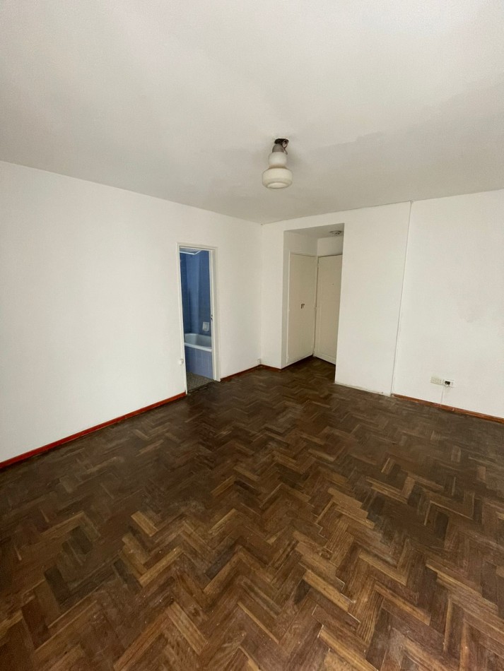 MONOAMBIENTE SARMIENTO 1247 - 5o PISO