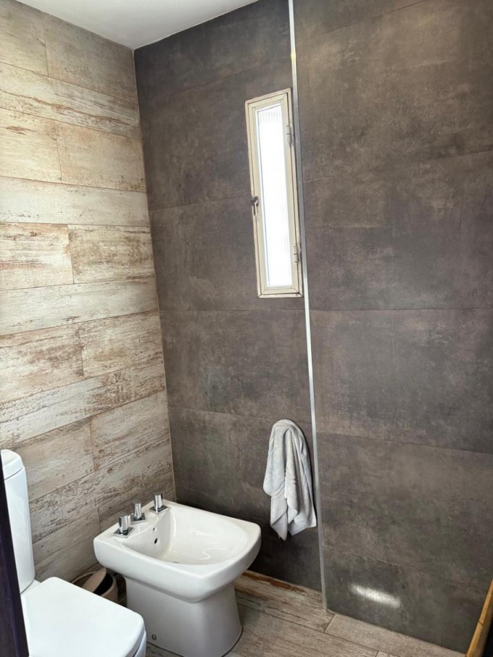 Gran Piso Exclusivo 4 dormitorios sobre Av Pellegrini con Impresionante Balcon