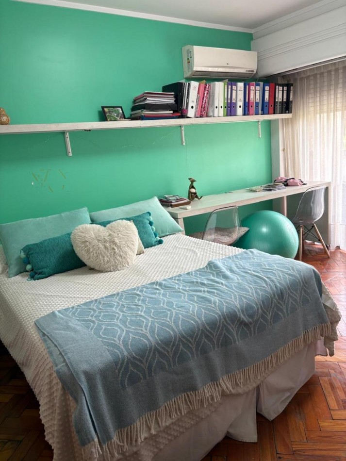 Gran Piso Exclusivo 4 dormitorios sobre Av Pellegrini con Impresionante Balcon