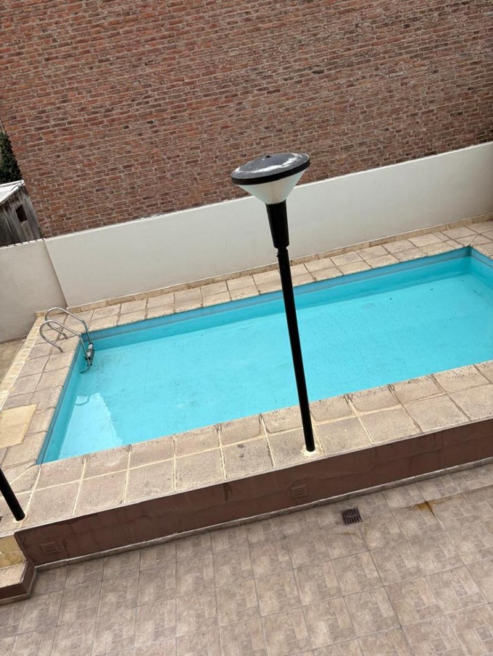 Gran Piso Exclusivo 4 dormitorios sobre Av Pellegrini con Impresionante Balcon