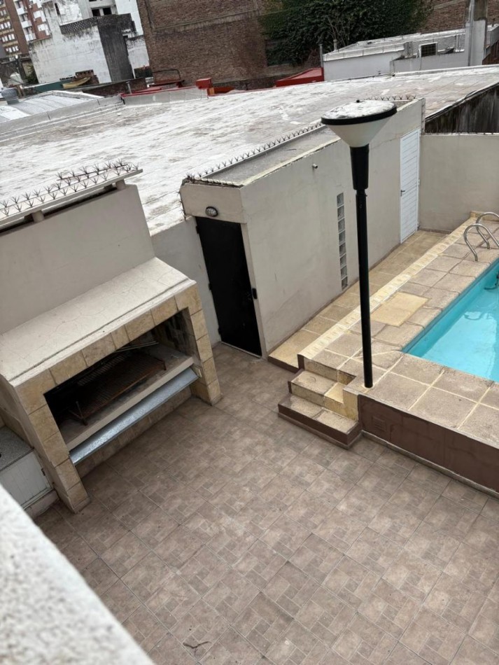 Gran Piso Exclusivo 4 dormitorios sobre Av Pellegrini con Impresionante Balcon