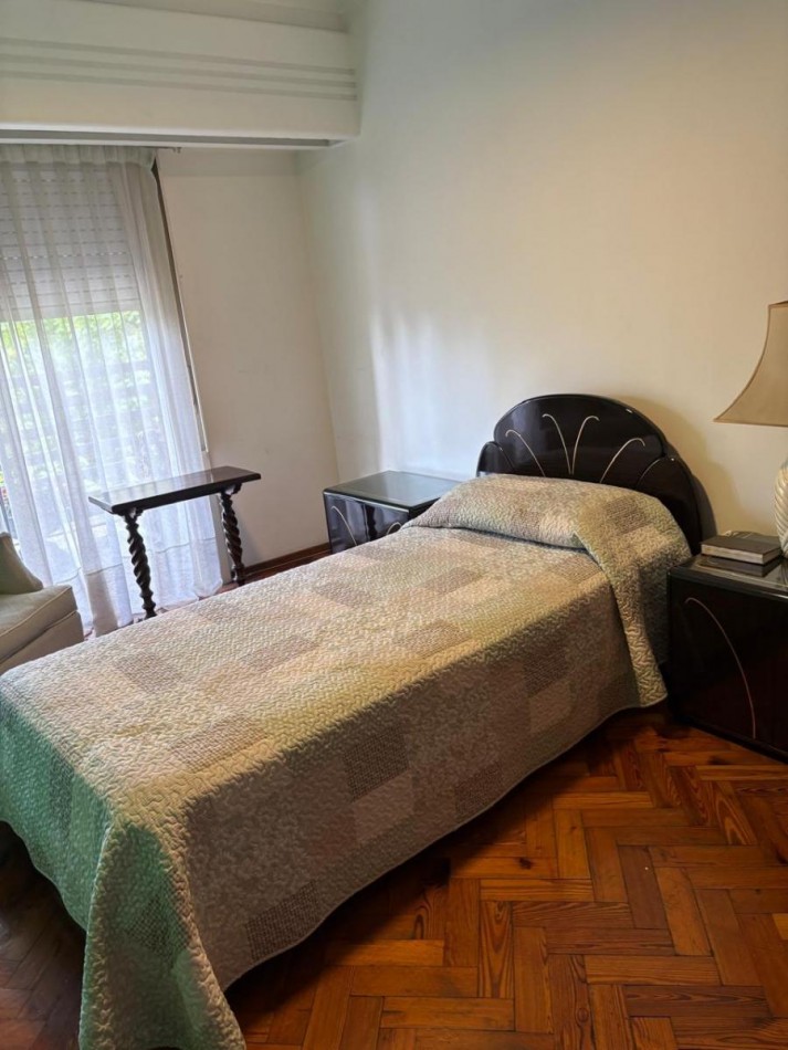 Gran Piso Exclusivo 4 dormitorios sobre Av Pellegrini con Impresionante Balcon