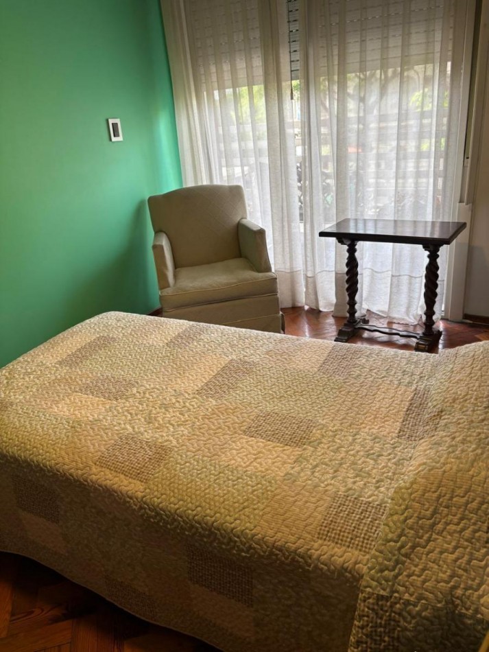 Gran Piso Exclusivo 4 dormitorios sobre Av Pellegrini con Impresionante Balcon