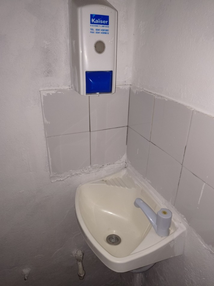 TERRENO APTO PB Y 4 PISOS ZONA PEATONAL. CON CONSTRUCCION UTILIZABLE